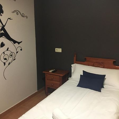 Hostal Imaginatelo Карраскоса-дель-Кампо Экстерьер фото